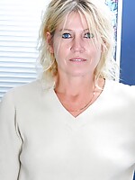 mature hairy brunette